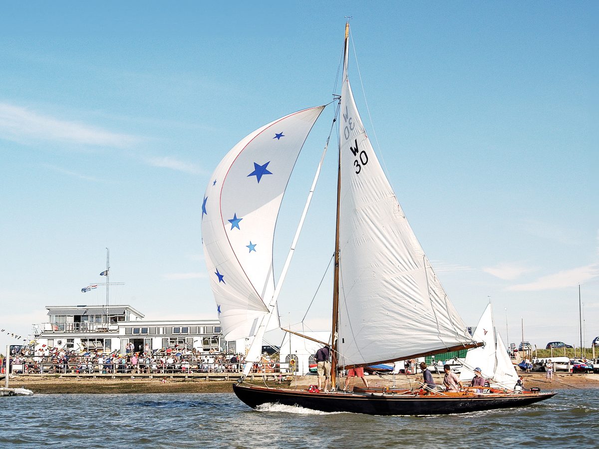 sailing boat on coast in aldeburgh suffolk